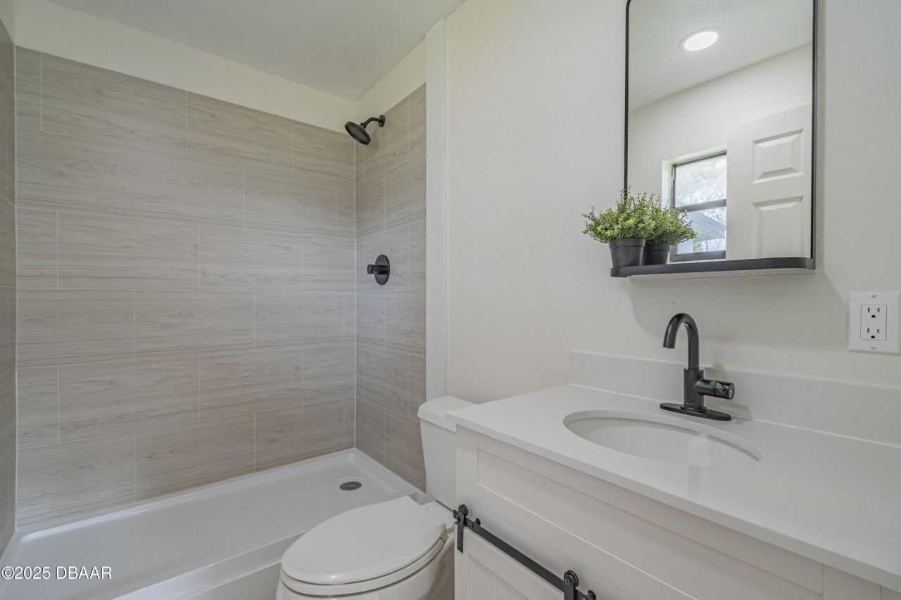 2082 Shady Lane, Geneva, FL 32732 Photo