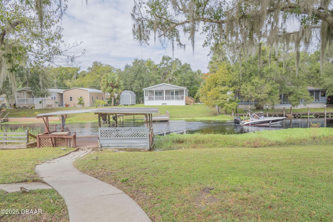 2082 Shady Lane, Geneva, FL 32732 Photo