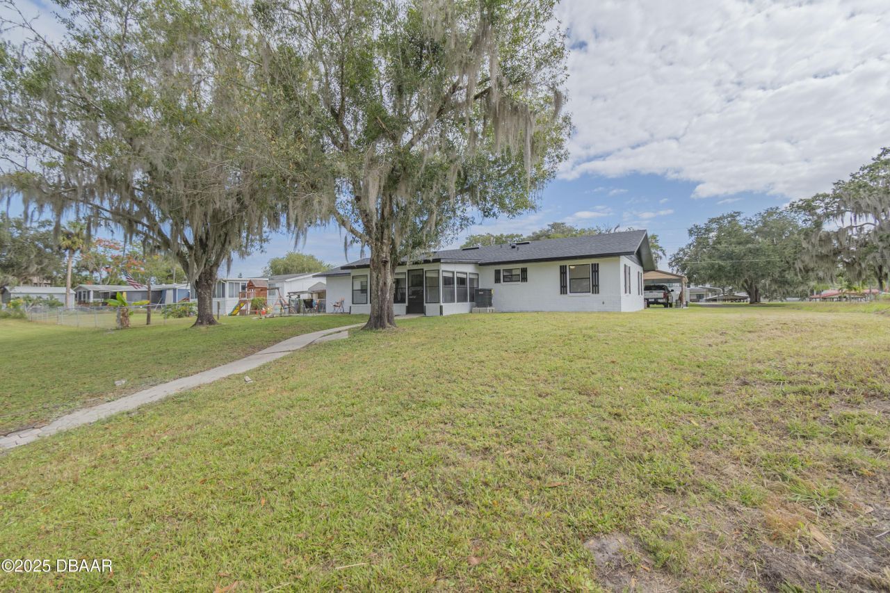 2082 Shady Lane, Geneva, FL 32732 Photo