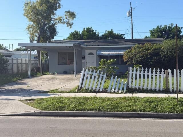 1005 12th Avenue S, Lake Worth Beach, FL 33460 Photo