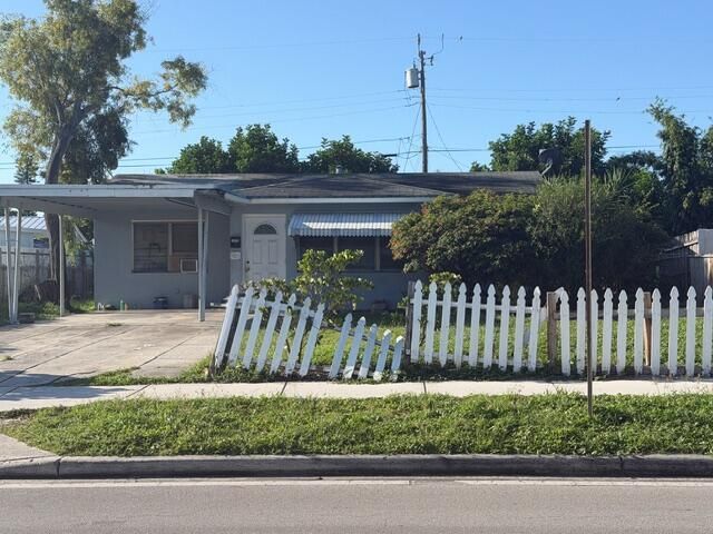 1005 12th Avenue S, Lake Worth Beach, FL 33460 Photo