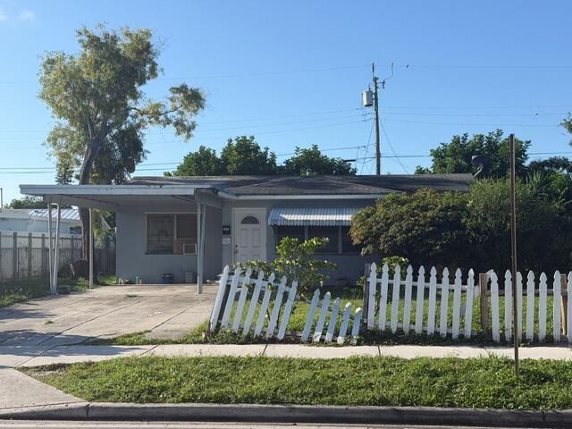 1005 12th Avenue S, Lake Worth Beach, FL 33460 Photo