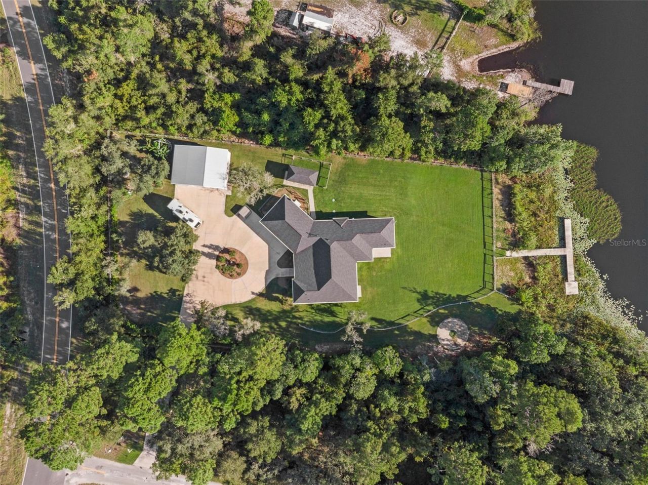 230 Fisher Run, Ocklawaha, FL 32179 Photo