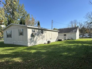 603 2nd Street SE, Baudette, MN 56623