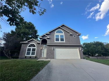 4400 Rivulet Drive, Lee's Summit, MO 64082