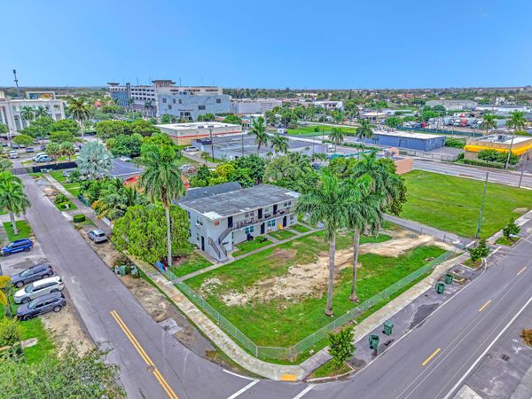 186 NW 1st Street, Homestead, FL 33030