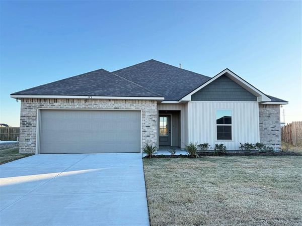 173 BRIAR Court, Sulphur, LA 70665