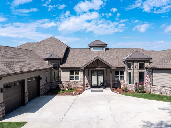 639 Byers Cove Road, Hendersonville, NC 28792