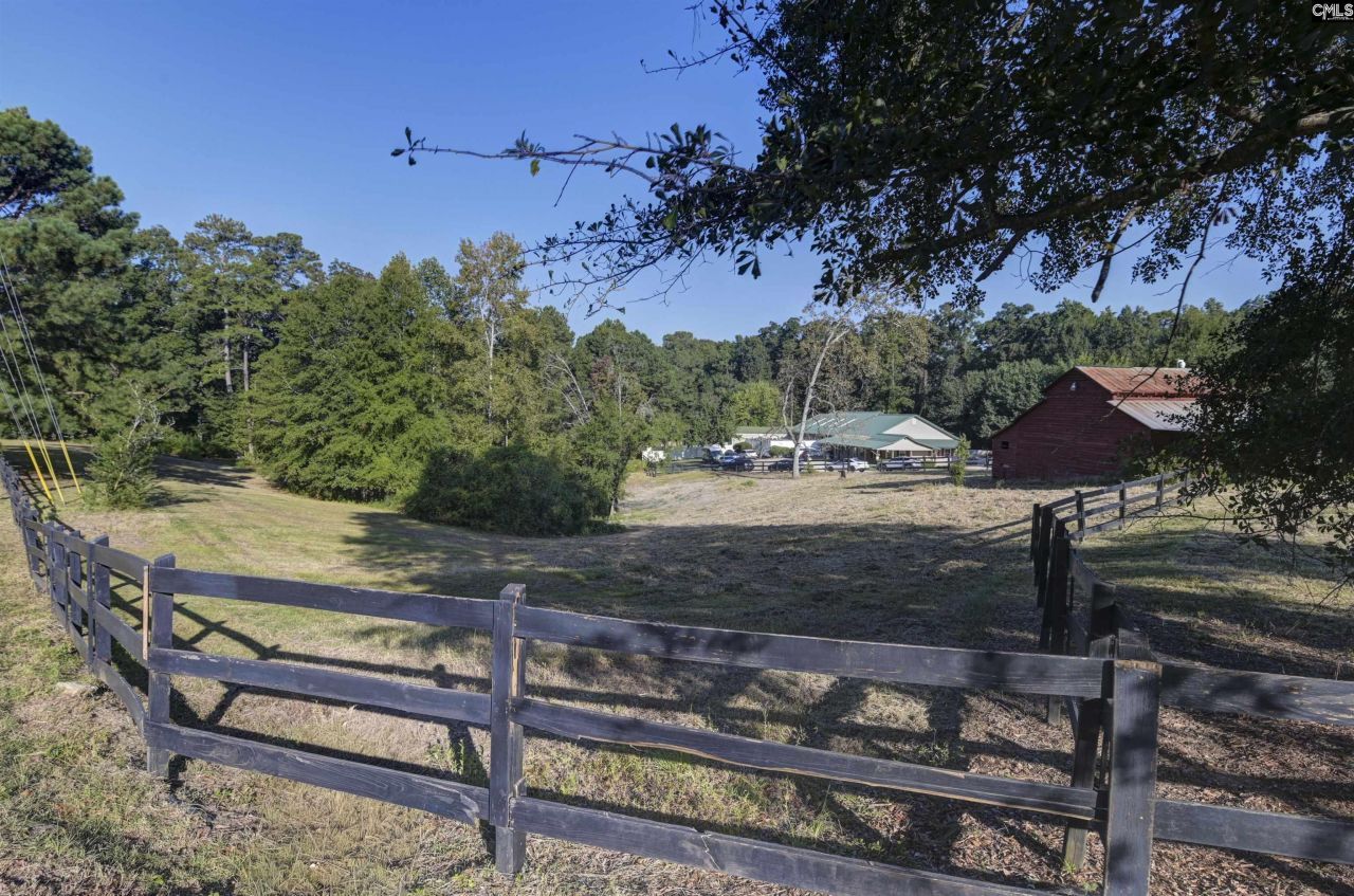 6009 Wescott Road Photo 10