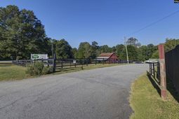 6009 Wescott Road photo 4