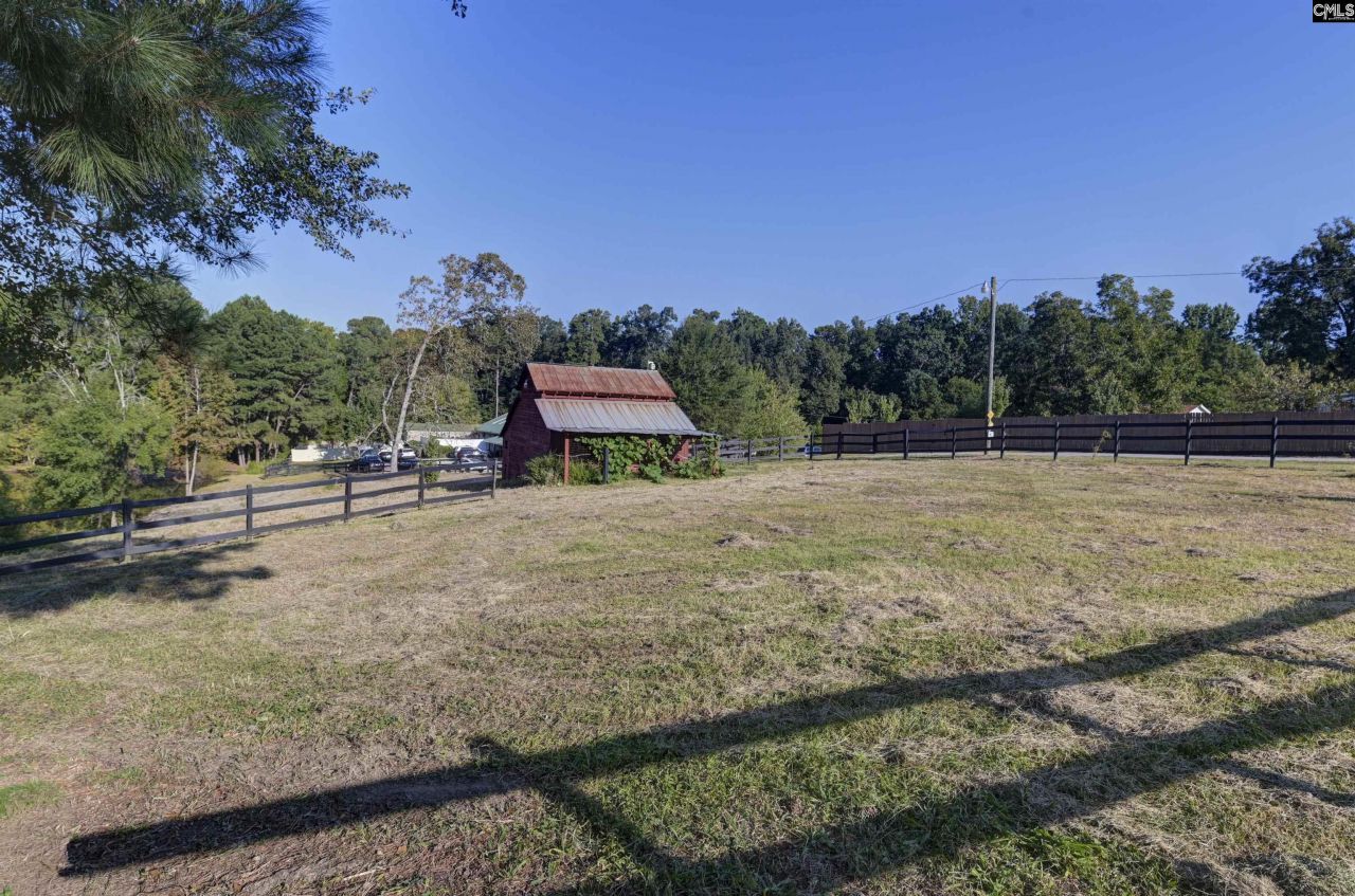 6009 Wescott Road Photo 9