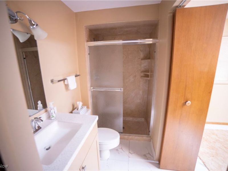 595 Jefferson Drive, Cleveland, OH 44143 Photo 20