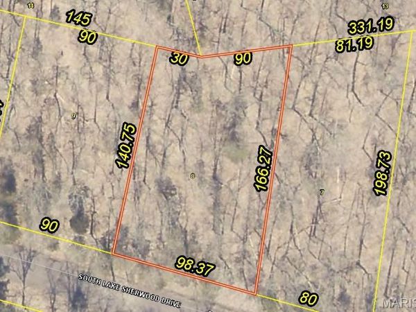 2161 S Lake Sherwood Drive, Lake Sherwood, MO 63357