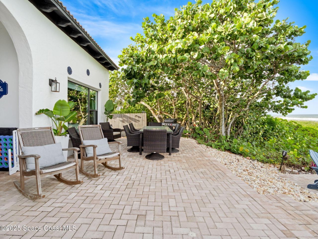 933 S Atlantic Avenue, Cocoa Beach, FL 32931 Photo