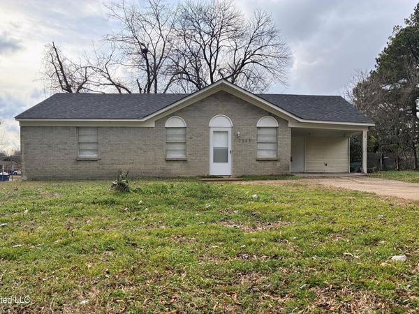 6265 Foxbriar Drive, Horn Lake, MS 38637