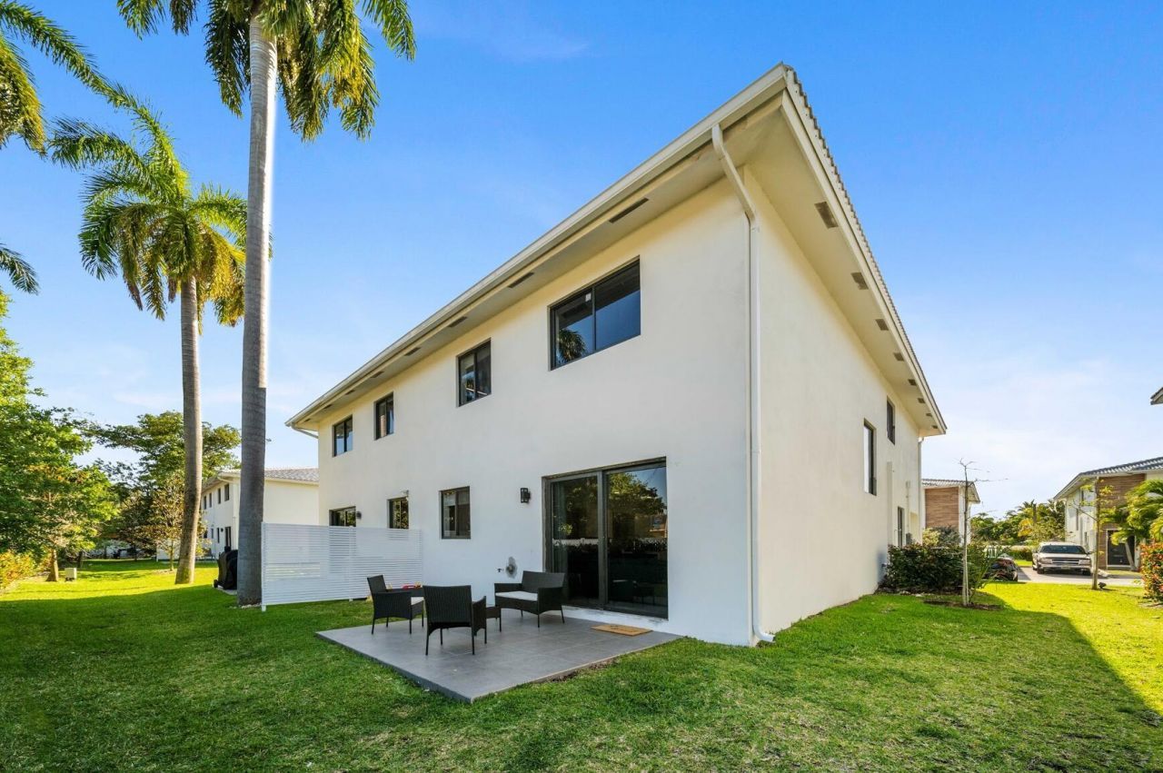 3254 SW 44 Street, Fort Lauderdale, FL 33312 Photo