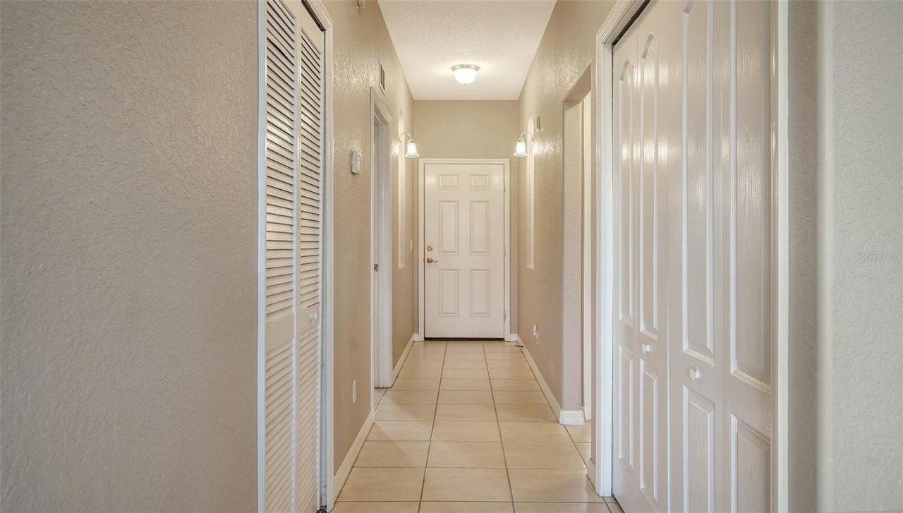 811 Fairwaycove Lane, Unit 107, Bradenton, FL 34212 Photo