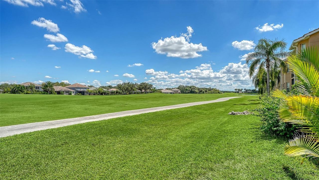 811 Fairwaycove Lane, Unit 107, Bradenton, FL 34212 Photo