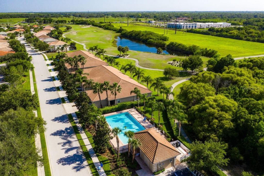 811 Fairwaycove Lane, Unit 107, Bradenton, FL 34212 Photo