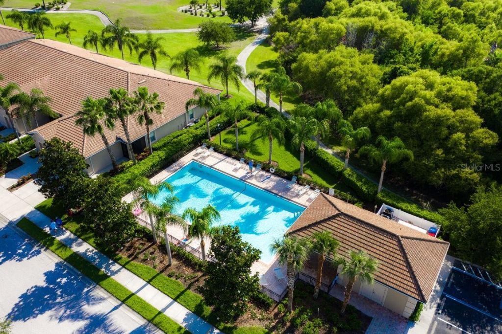 811 Fairwaycove Lane, Unit 107, Bradenton, FL 34212 Photo