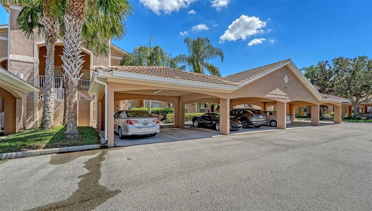 811 Fairwaycove Lane, Unit 107, Bradenton, FL 34212 Photo