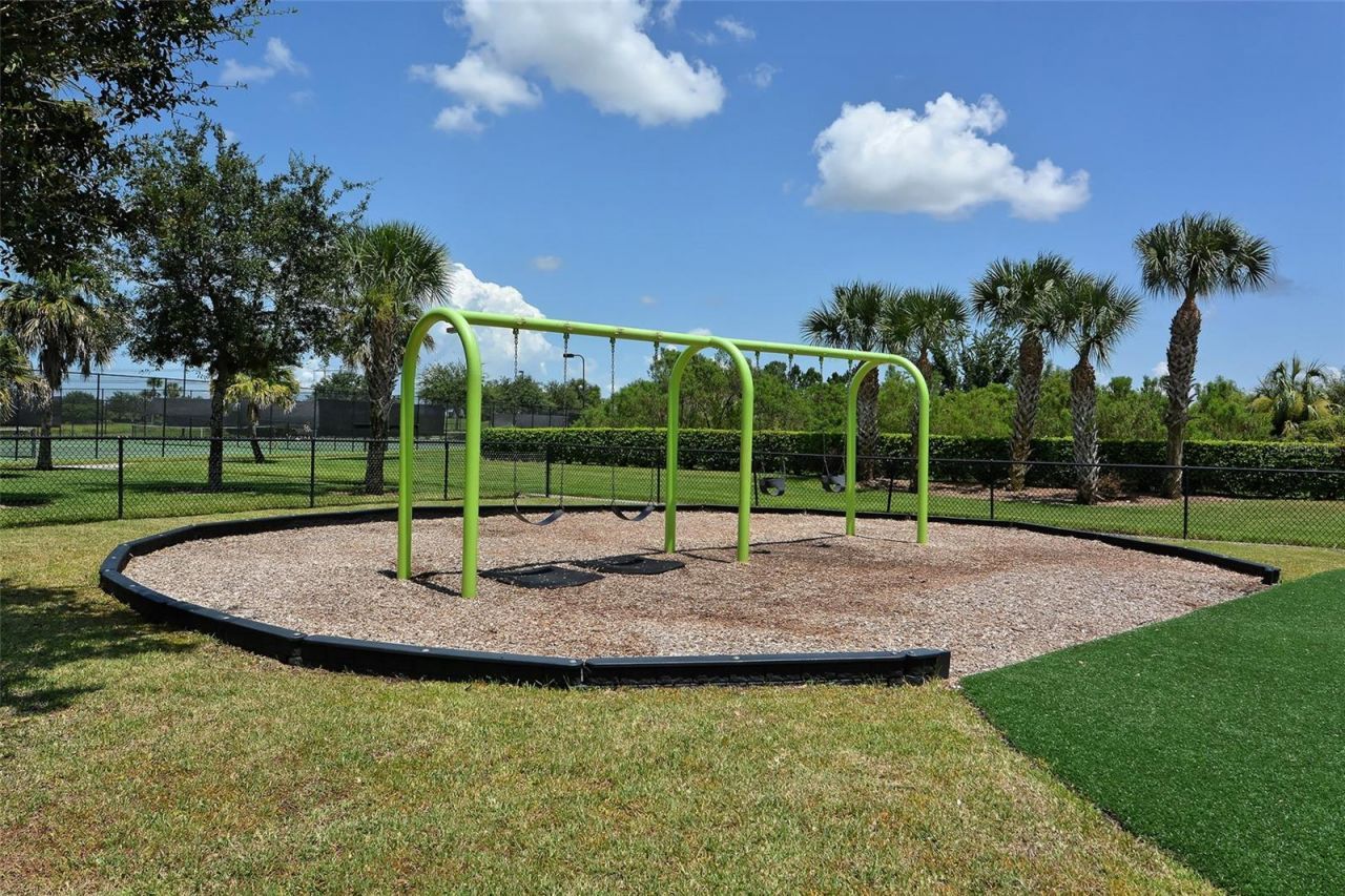 811 Fairwaycove Lane, Unit 107, Bradenton, FL 34212 Photo