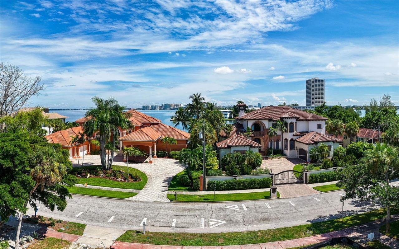 25 N Washington Drive, Sarasota, FL 34236 Photo