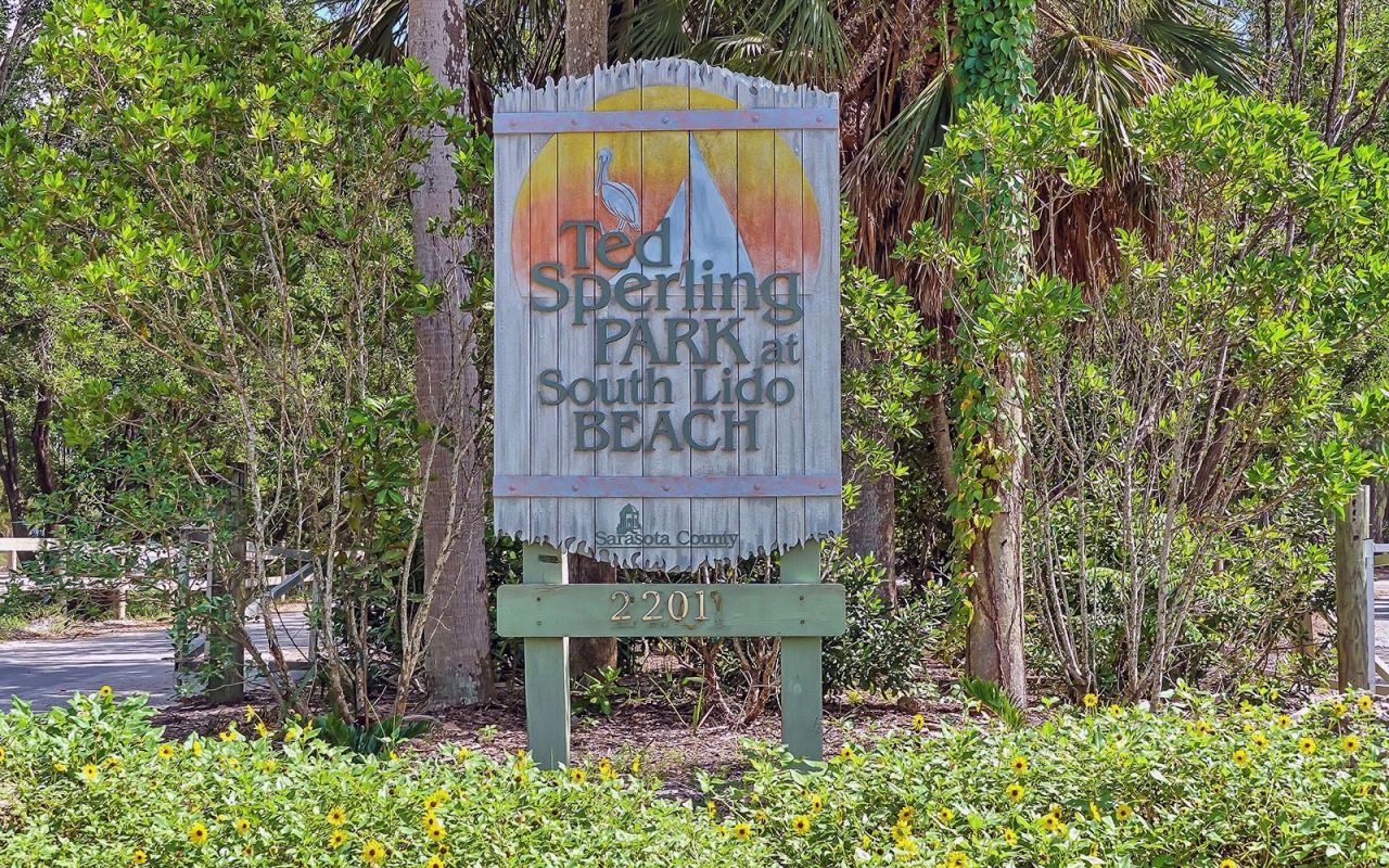 25 N Washington Drive, Sarasota, FL 34236 Photo