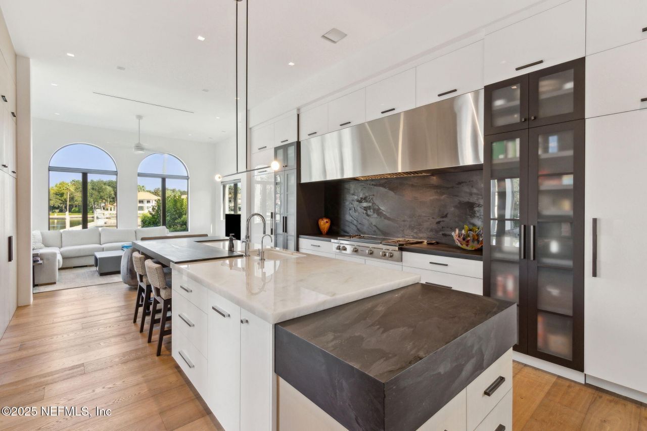 116 Annapolis Lane, Ponte Vedra Beach, FL 32082 Photo