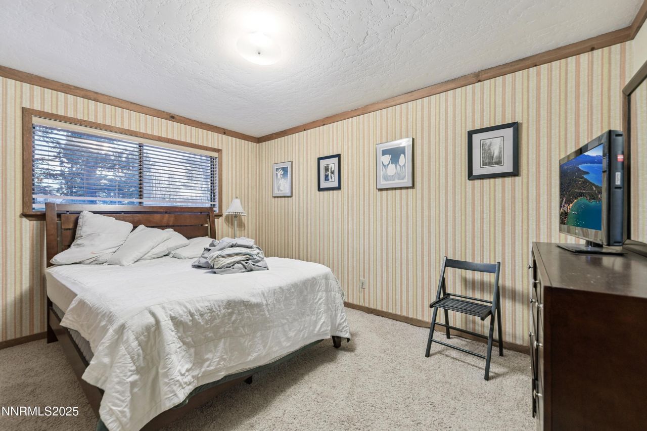 349 Maryanne Drive, Stateline, NV 89449 Photo