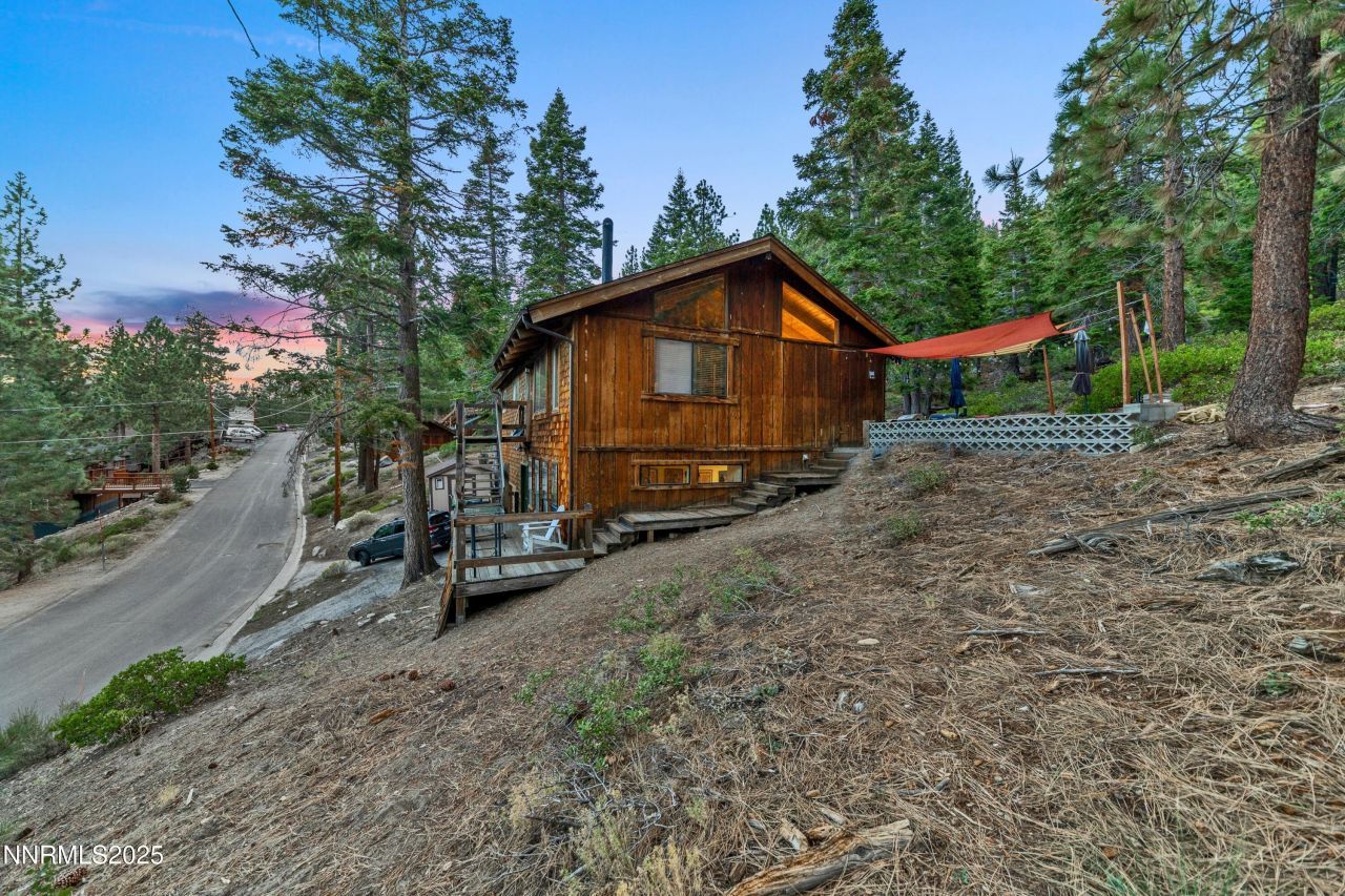 349 Maryanne Drive, Stateline, NV 89449 Photo