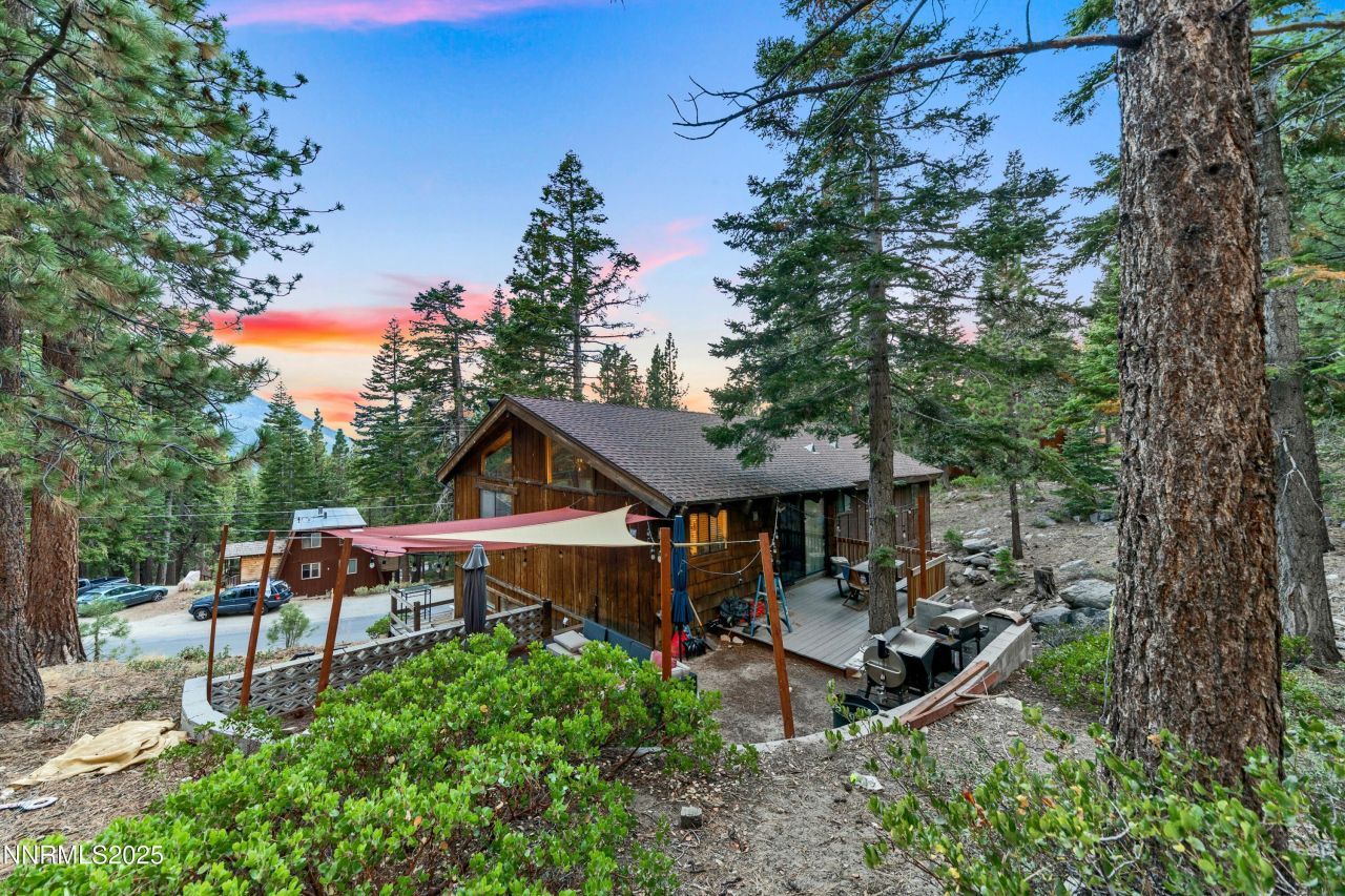 349 Maryanne Drive, Stateline, NV 89449 Photo