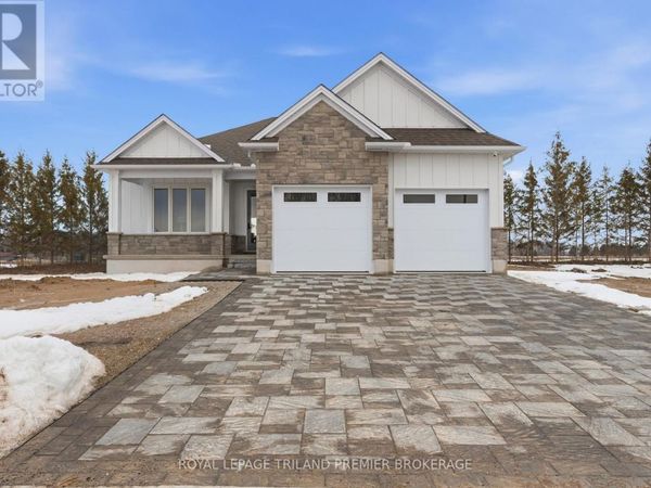 78 DEARING Drive, South Huron (Stephen), ON N0M1T0