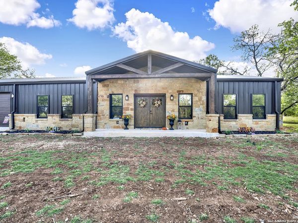 1150 Orchard Park Blvd., Medina, TX 78055