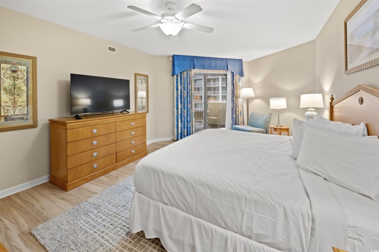 9994 Beach Club Dr. Photo 10