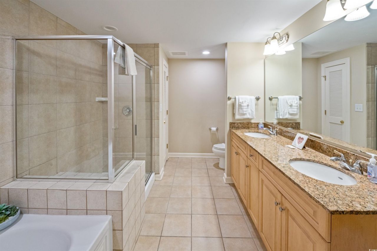 9994 Beach Club Dr. Photo 13