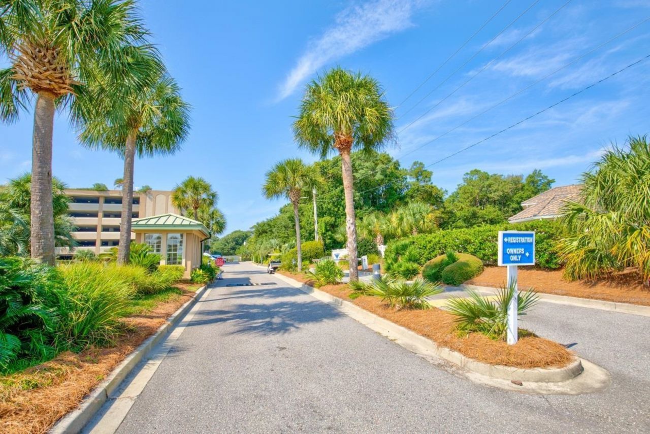 9994 Beach Club Dr. Photo 26