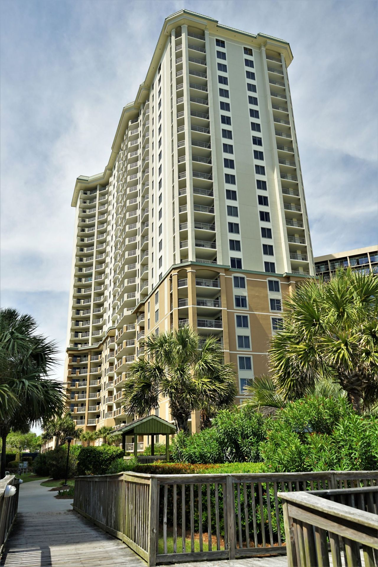 9994 Beach Club Dr. Photo 29