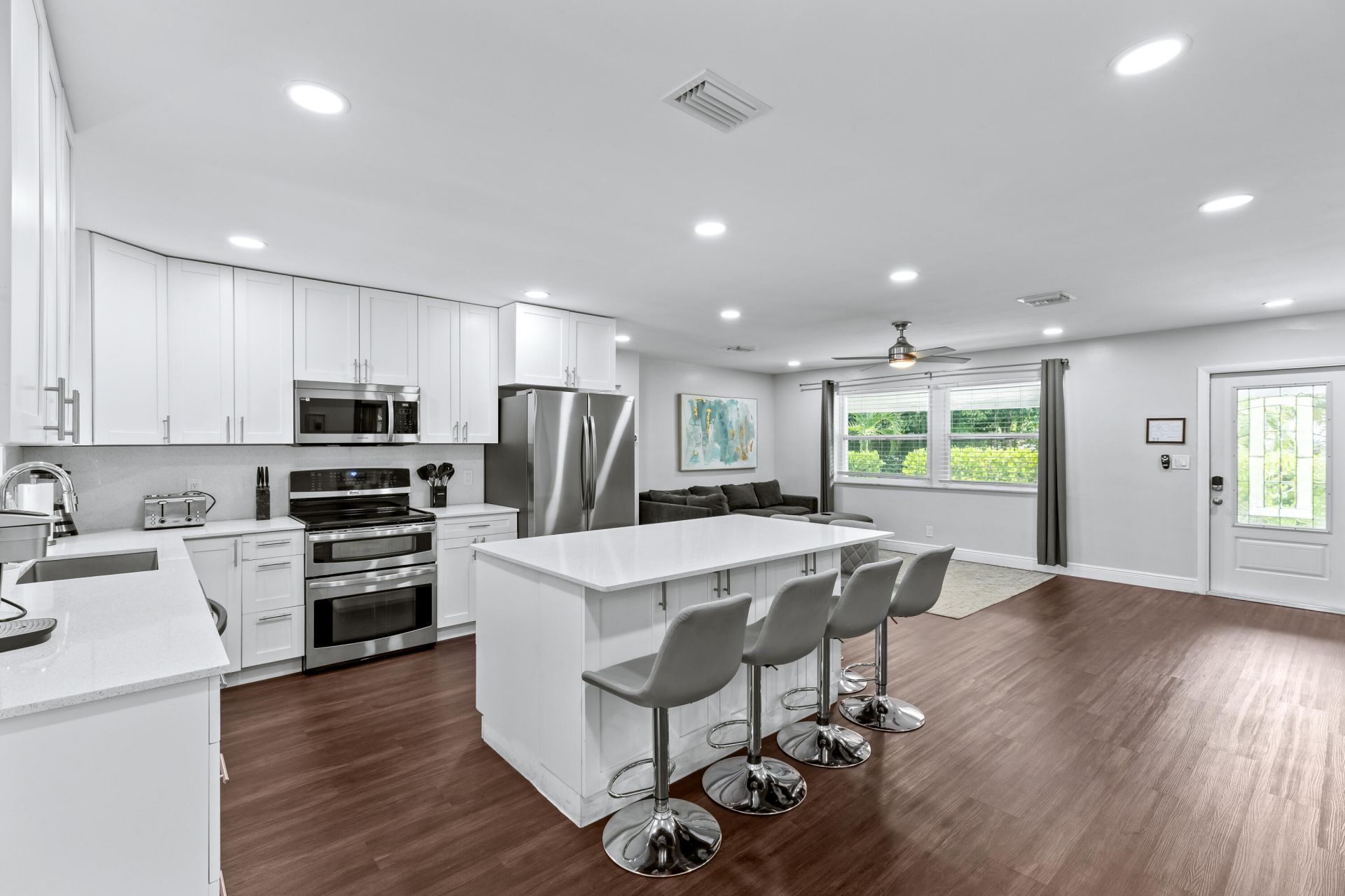 1800 NE 28th Avenue, Pompano Beach, FL 33062 Photo