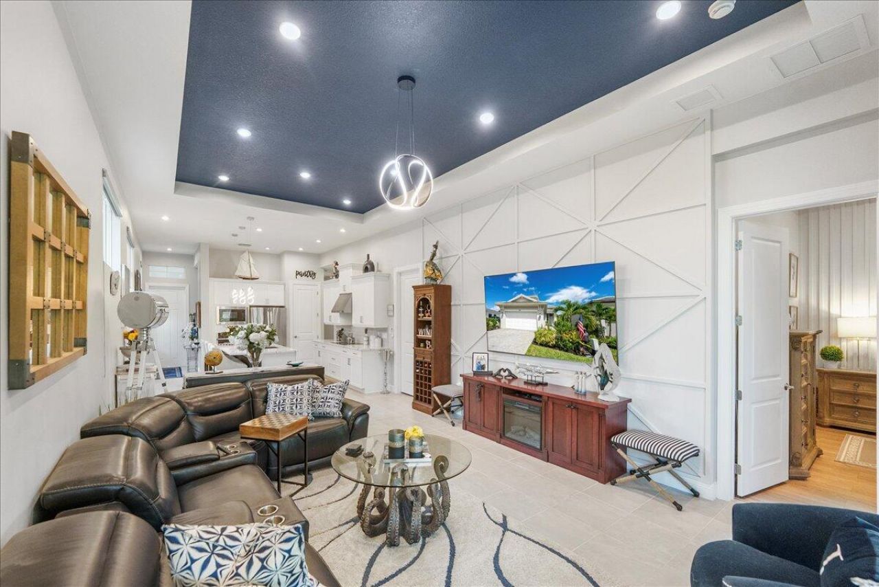 152 SE Via Tirso, Port Saint Lucie, FL 34952 Photo