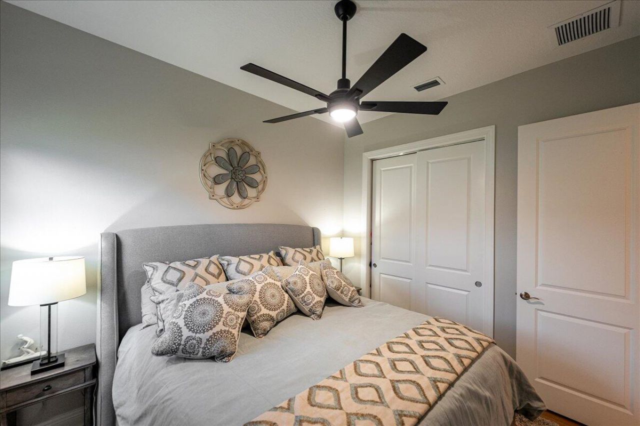 152 SE Via Tirso, Port Saint Lucie, FL 34952 Photo