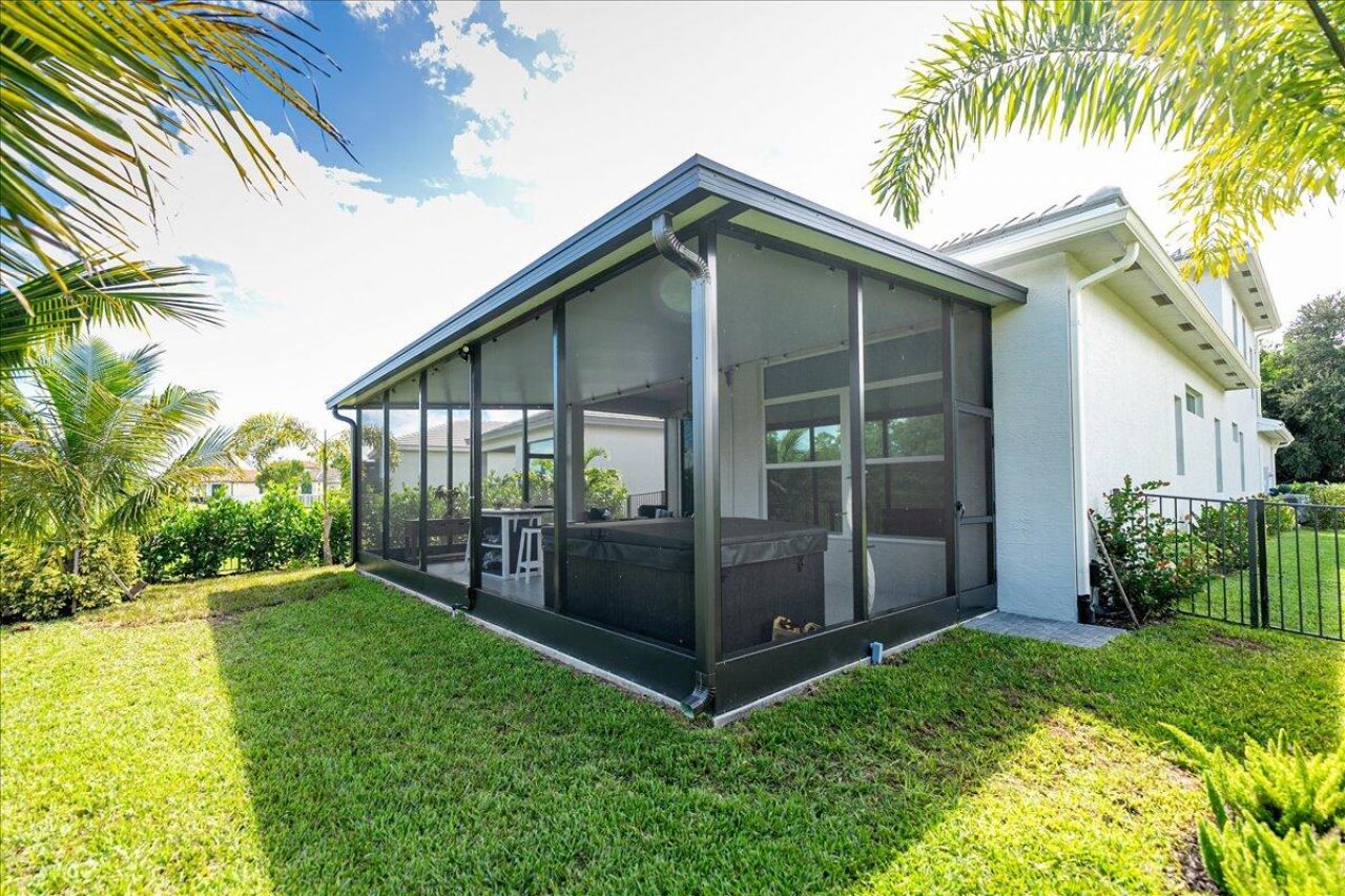 152 SE Via Tirso, Port Saint Lucie, FL 34952 Photo