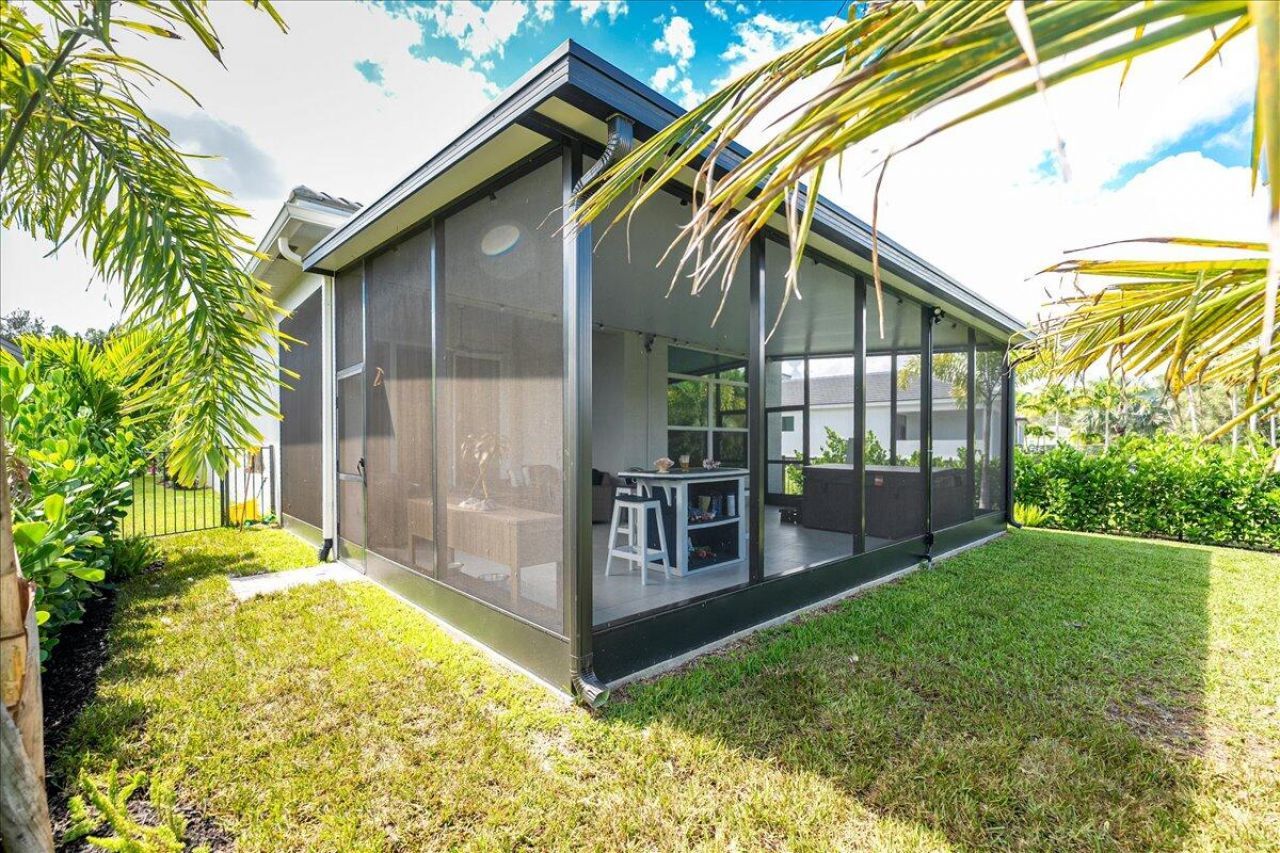 152 SE Via Tirso, Port Saint Lucie, FL 34952 Photo