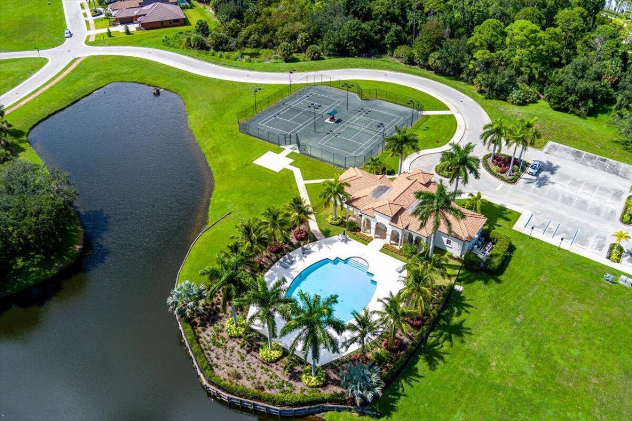 152 SE Via Tirso, Port Saint Lucie, FL 34952 Photo