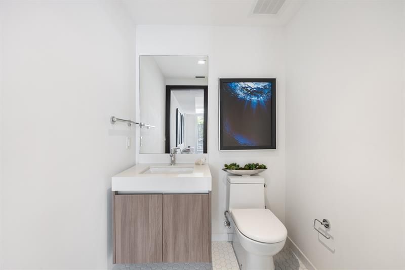 401 N Birch Road, Unit TH7, Fort Lauderdale, FL 33304 Photo