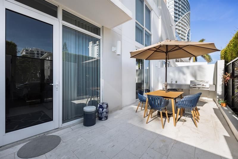 401 N Birch Road, Unit TH7, Fort Lauderdale, FL 33304 Photo