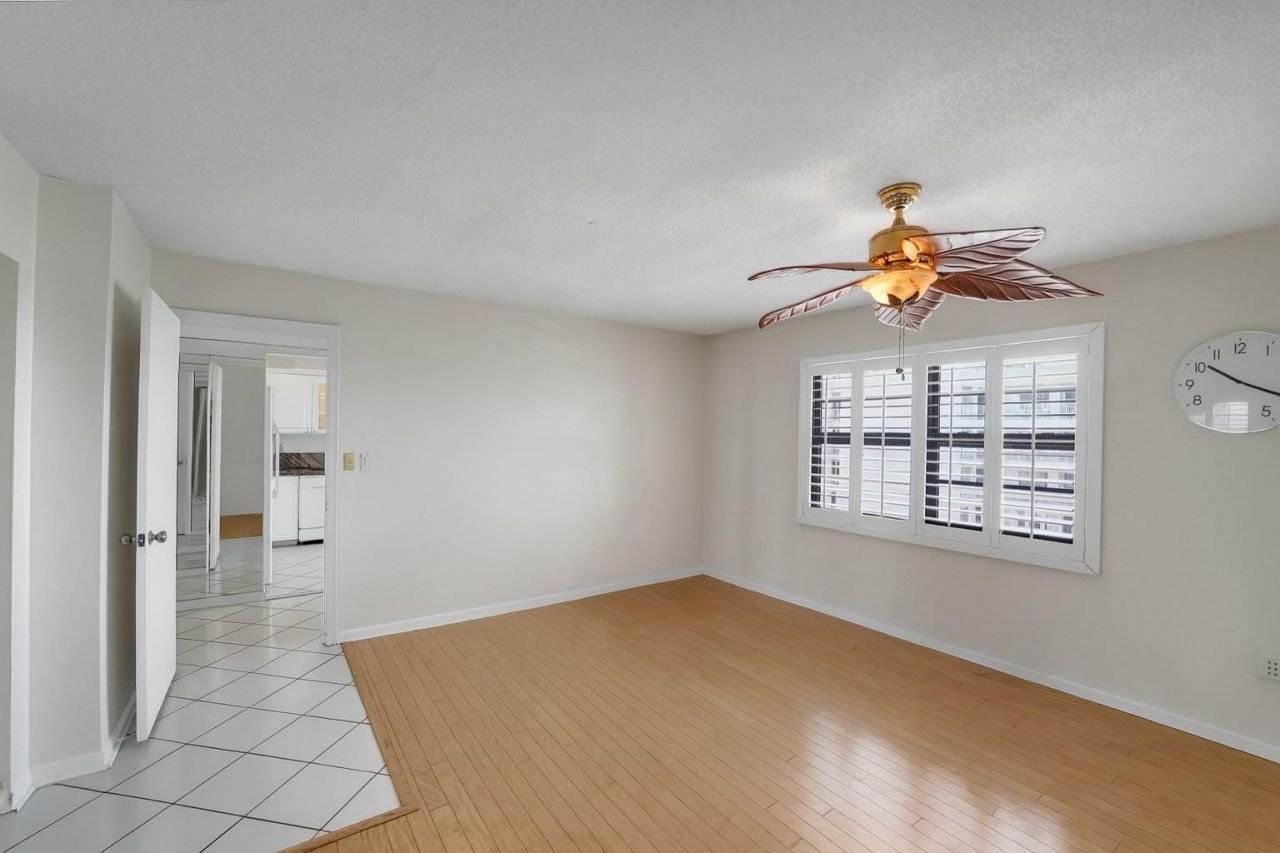 3100 NE 48th Street, Unit 907, Fort Lauderdale, FL 33308 Photo