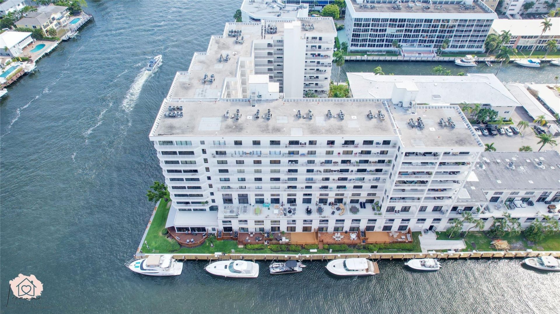 3100 NE 48th Street, Unit 907, Fort Lauderdale, FL 33308 Photo