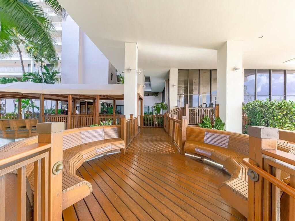 3100 NE 48th Street, Unit 907, Fort Lauderdale, FL 33308 Photo