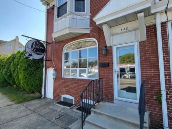 402 MORGANTOWN ROAD, READING, PA 19611